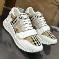 Burberry Low Shoes